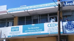 Eventuales del Ayuntamiento interponen queja ante Derechos Humanos.