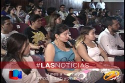 Realizan foro entre comunicadores.
