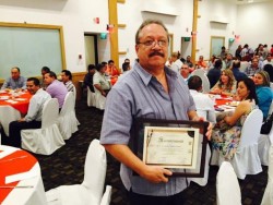 Festejan a maestros de la Facultad de Derecho de la UAS
