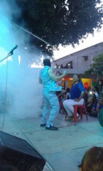 Polémica tras festejo con strippers para las madres de San Miguel Zapotitlán