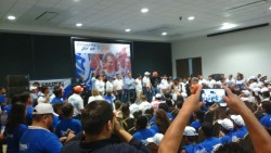 Martín Heredia sostiene encuentro con jóvenes del sur del Estado.