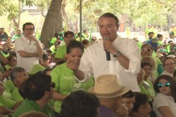 Quirino Ordáz firma decálogo de compromisos para desarrollo sustentable en Sinaloa