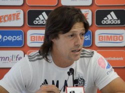 Mathias Almeyda va a renovar con Chivas