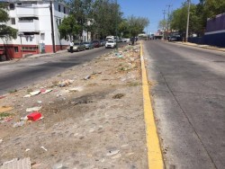 Más basura en el Boulevard Virreyes en Cañadas