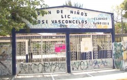 Escuelas de Mazatlán dañadas por pintas de grafitti.
