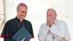 Renuncian 2 jefes del banco del Vaticano por desacuerdos