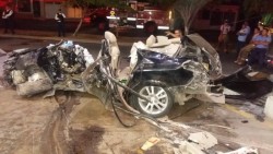 Mueren dos jovencitas en accidente vehicular