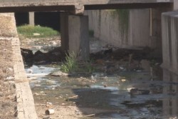 Arroyo de Barrancos con basura