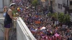 Celebran Marcha del Orgullo gay