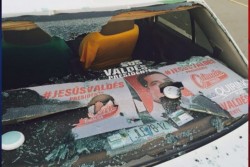 Se investigan daños contra taxis que portaban propaganda electoral.
