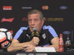 DT de Uruguay Oscar Tavarez espera buen juego ante México