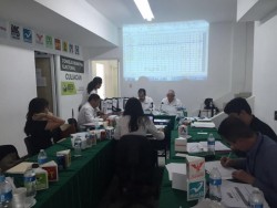 Representantes de Partidos y Consejeros realizan captura de cada una de las actas