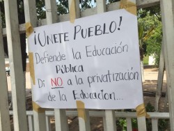 Profesores cesados dicen que no hay respuesta favorable