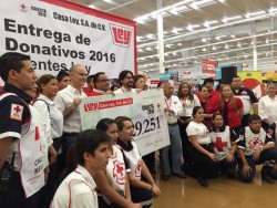 Casa Ley entrega redondeo a la Cruz Roja Sinaloa