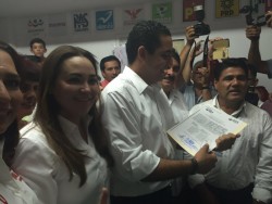 Jesús Valdés Palazuelos recibe constancia de mayoría