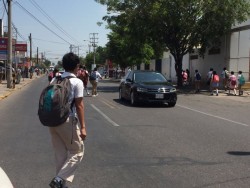 En riesgo estudiantes que cruzan la Obregón