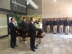 Despiden con honores a PEI caído