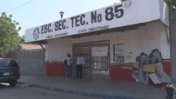 En secundaria Técnica 85 no se cierra la puerta a alumnos impuntuales