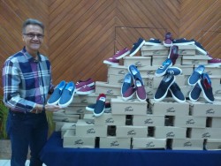 Presentan programa "Caminando confortable".