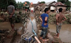 Suman 47 muertos por inundaciones en la Isla de Java
