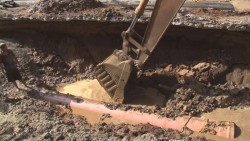 Continúan trabajos en calle 21 de marzo en el centro