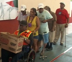 Dif entrega Becas a personas con capacidades especiales
