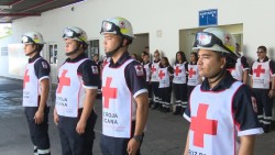 Elementos de Cruz roja celebran día del socorrista
