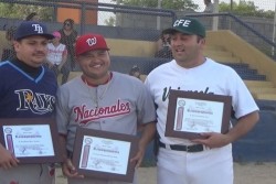 Sauceda y Perez, distinguidos en Beisbol  Los Altos