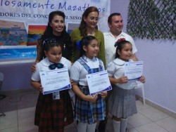Son mazatlecas las ganadoras del concurso el niño y la mar.