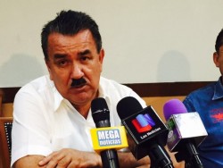 Industriales y pecuarios especulan con el maiz de Sinaloa, advierte Germán Escobar