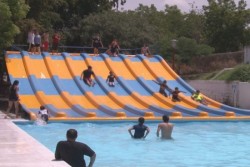 Albercas, opción para aminorar el calor