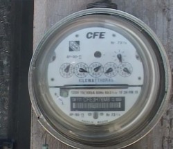 Aumentan tarifas eléctricas para el sector industrial y doméstico de alto consumo.