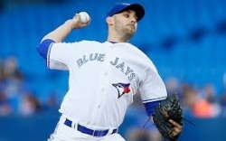 Marco Estrada saca la cara por los Mexicanos