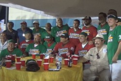Ídolos de Tomateros juegan en la Academia