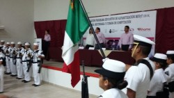 84 jóvenes y adultos se gradúan del ISEA