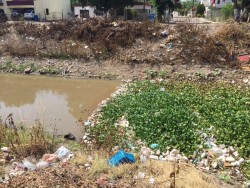 Piden limpieza de canal que atraviesa por  la sindicatura de Aguaruto