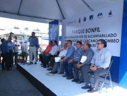 Inauguran red de alcantarillado del Parque Bonfil.