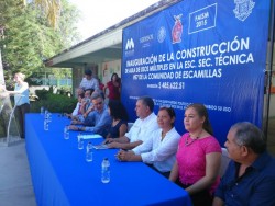 Inauguran obras de infraestructura educativa.