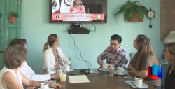 Se reúnen Red Comunitaria Sonora y el diputado Emeterio Ochoa.
