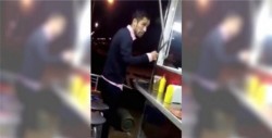 #Video Amenaza a vendedor de hamburguesas con "varita"