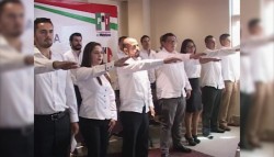 Toman protesta integrantes de la SMI.