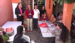 Apoyan a mujeres para capacitarse y emprender negocios.