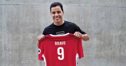 Omar Bravo encuentra equipo en la USL