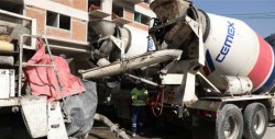 Cemex dispuesta a proveer cemento para el muro fronterizo