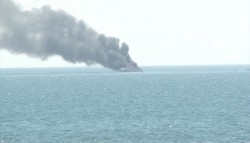 Se incendia Yate frente al cerro del Crestón