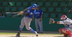 Padres y JAPAC blanquean en beisbol de primera