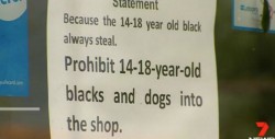 Supermercado prohíbe la entrada a 'jóvenes negros y a perros'