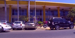 Cierran oficinas estatales el lunes