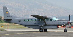 Ocho muertos dejó caída de un avión militar en Colombia