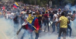 Suben a 32 muertos en protestas en Venezuela